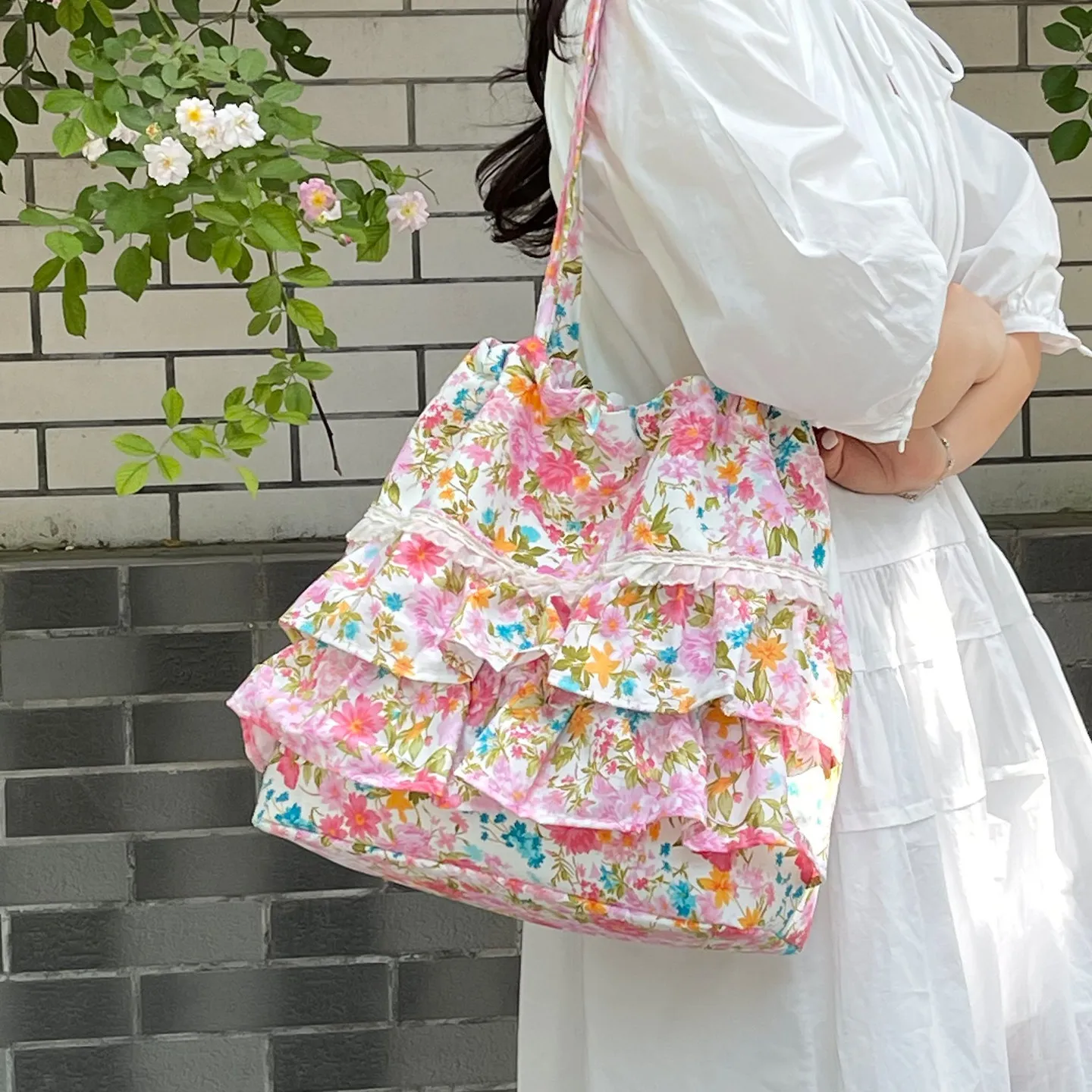 Artistic Floral Ruffle Edge Canvas Bag Women's Vacation Style Atmosphere Party Handbag Retro Sweet Underarm Bags New