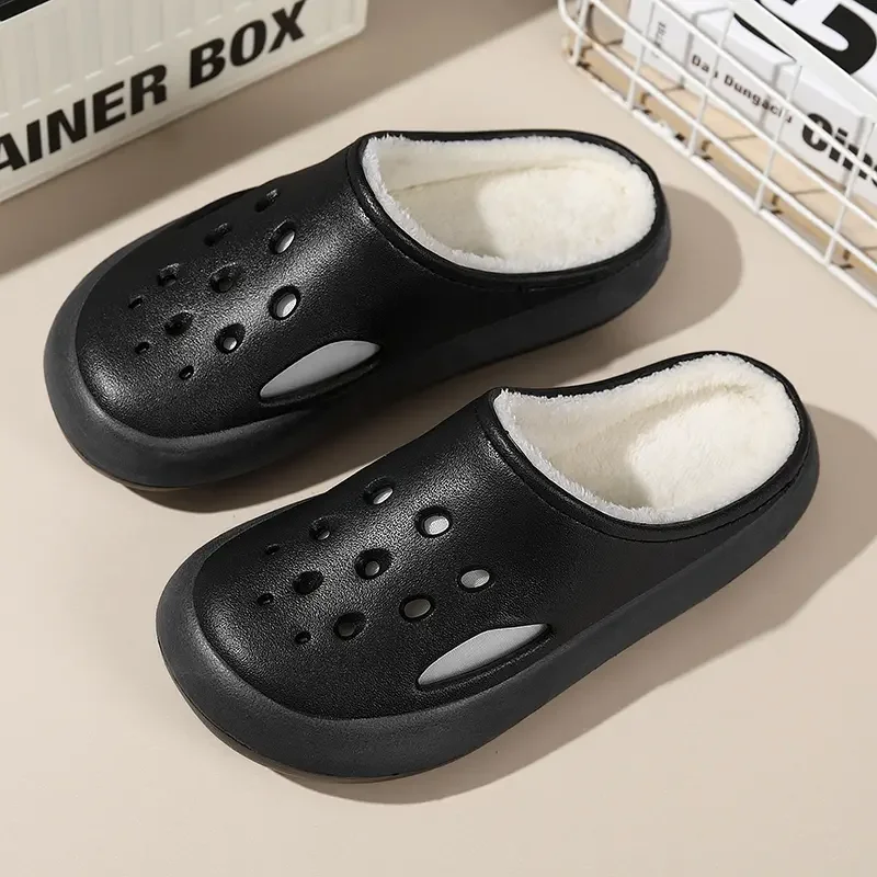 Winter Fleece Lined Clogs for Men Women – Color Block Platform Slippers with Thick Fluffy Lining and Non-Slip Sole