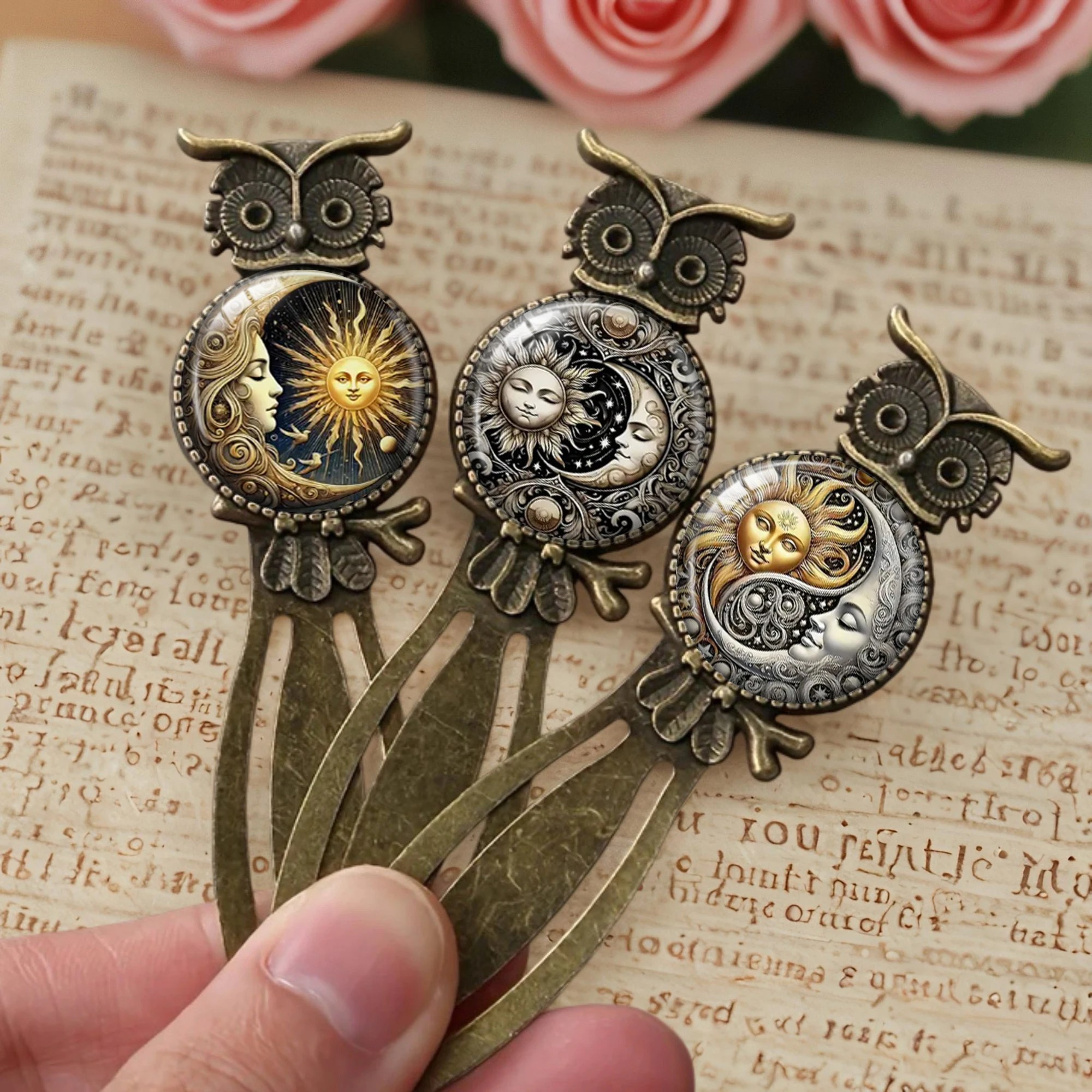 1/3Pcs Metal Bookmarks, Vintage Sun Moon Celestial Pattern Book Markers Page Clips, Reading Accessories Gift for Book Lovers