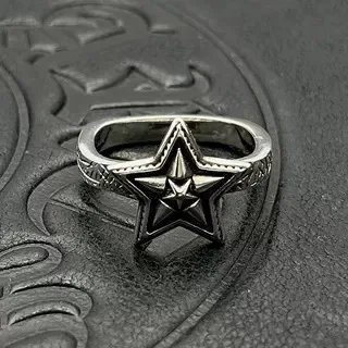 

S925 sterling silver Thai silver retro square big star ring does not fade niche high-end men's medieval