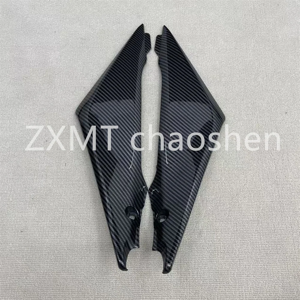ABS motorcycle fairings are suitable for GSXR1000 K5 large R fuel tank small plates with carbon fiber paint from 2005 to 2006.