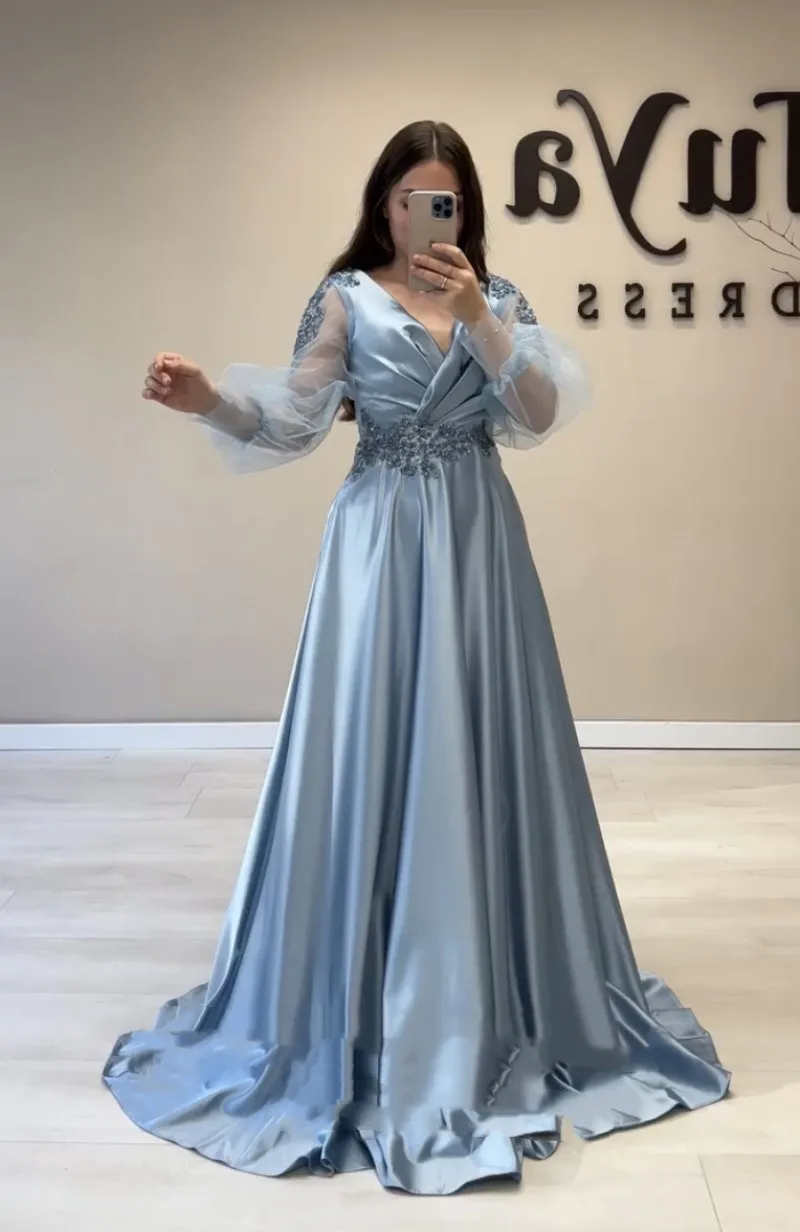 customized Blue Evening Dresses Satin V-Neck Appliques Beaded Prom Gowns Arabic Celebrity Party Dress robes de soirée 2026