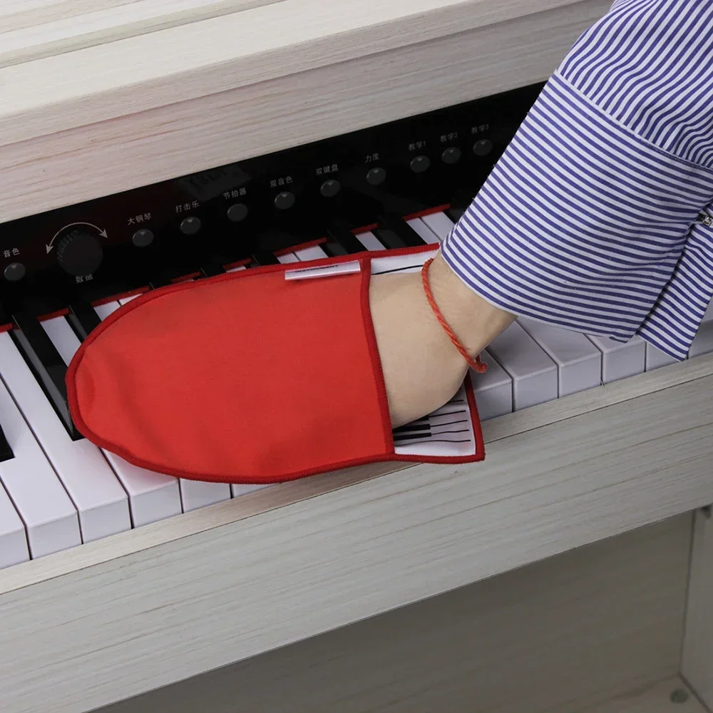 M MBAT Piano Cleaning Cloth Wipes Glove with Piano Keyboard Design Musical Instrument High Quality Duster Cleaning Care Tool