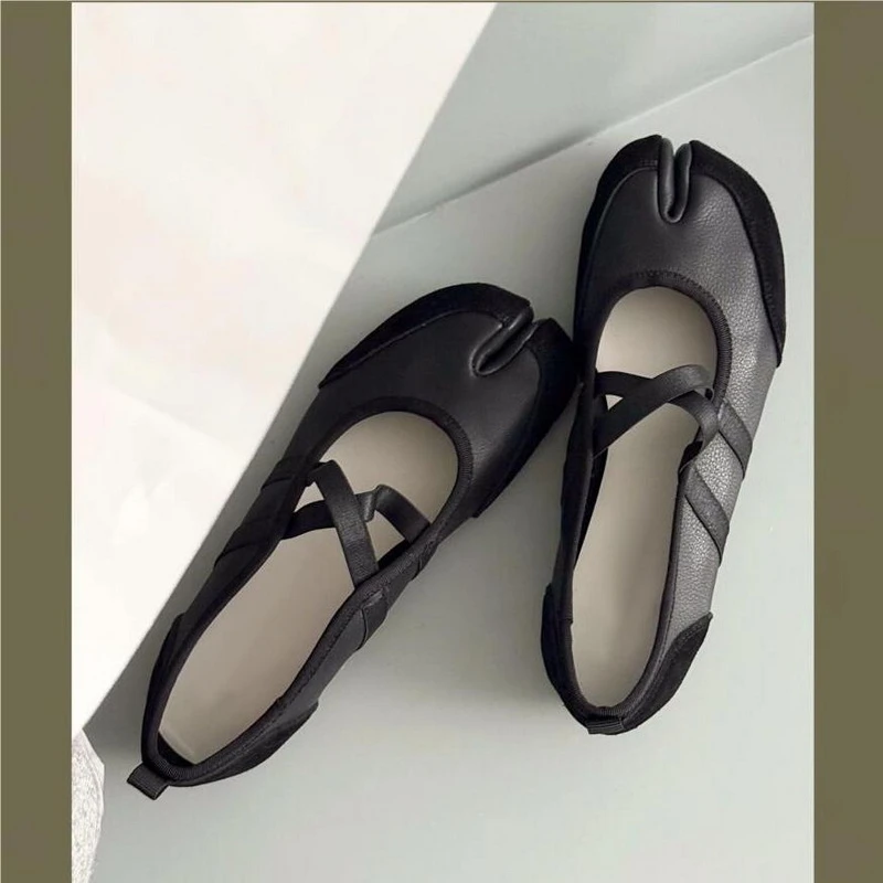 

Cross Strap Tabi Flat Shoes Women Casual Fashion Design Mary Jane Shoes Slip-on Split Toe Ballet Shoes 2025 Spring Elegant New