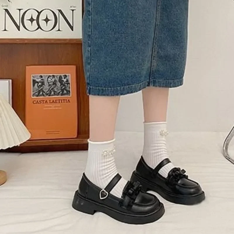 2024 New Lolita Shoes Women\'s Casual Soft Leather Square Heel Loafers Outdoor Women\'s Heart Buckle Thick Sole Mary Jane Shoes