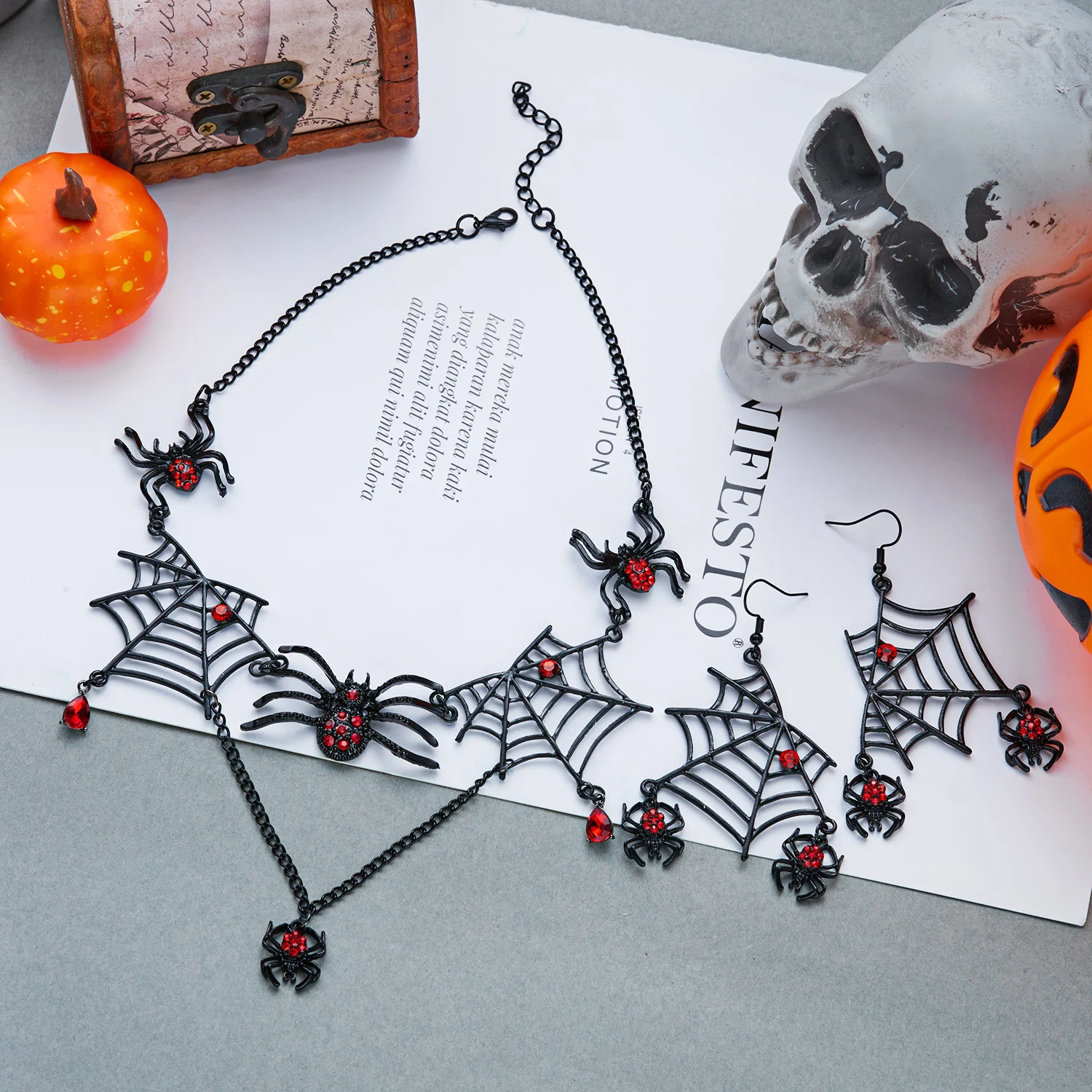 Gotisches Übertriebenes Schwarzes Spinnen-Quasten-Halsband und Ohrringe Set für Damen Vintage Spinnennetz-Halskette Halloween-Schmuck Geschenk – Detail 5