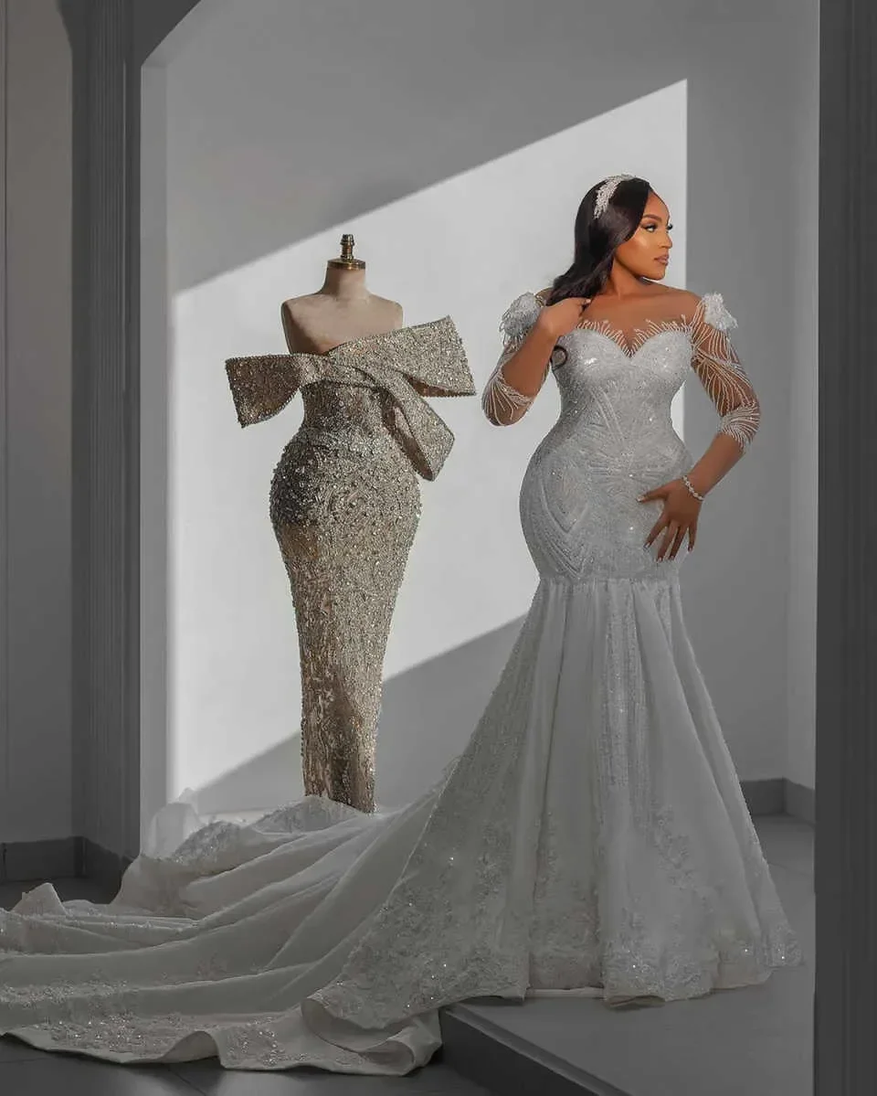 Abito da sposa lussuoso con ricamo di perline di pizzo a sirena Abito da sposa formale a maniche lunghe con colletto trasparente sexy personalizzato