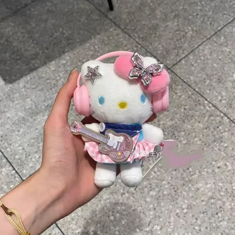 サンリオ ハローキティ 漫画 ピンク イヤホン エレキギター 蝶 ヘアデコレーション ソフトぬいぐるみ キーホルダー バックパック サスペンション