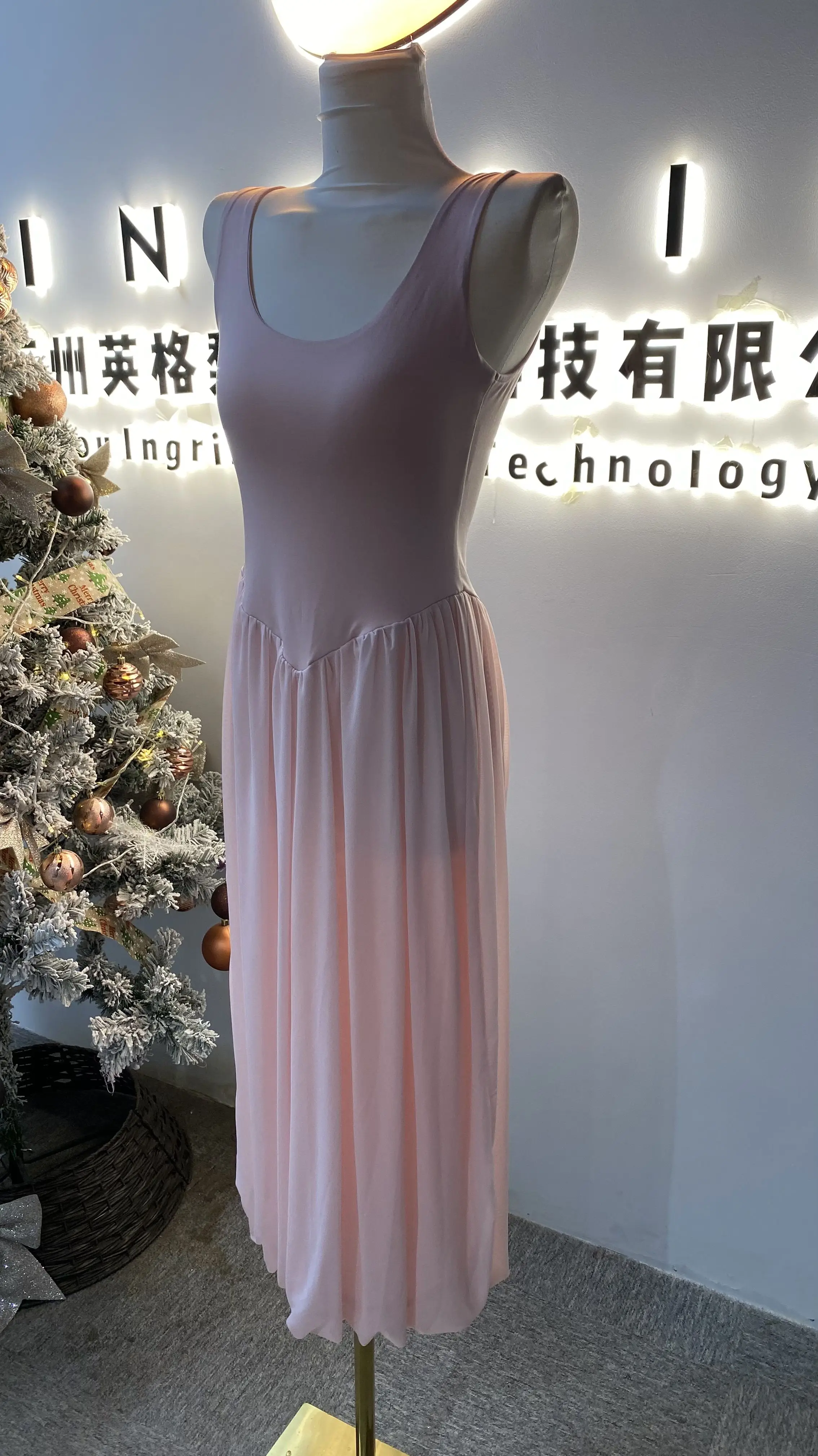 Two-color backless pleated patchwork design solid color casual fashion summer vest for women.-GZXX062
