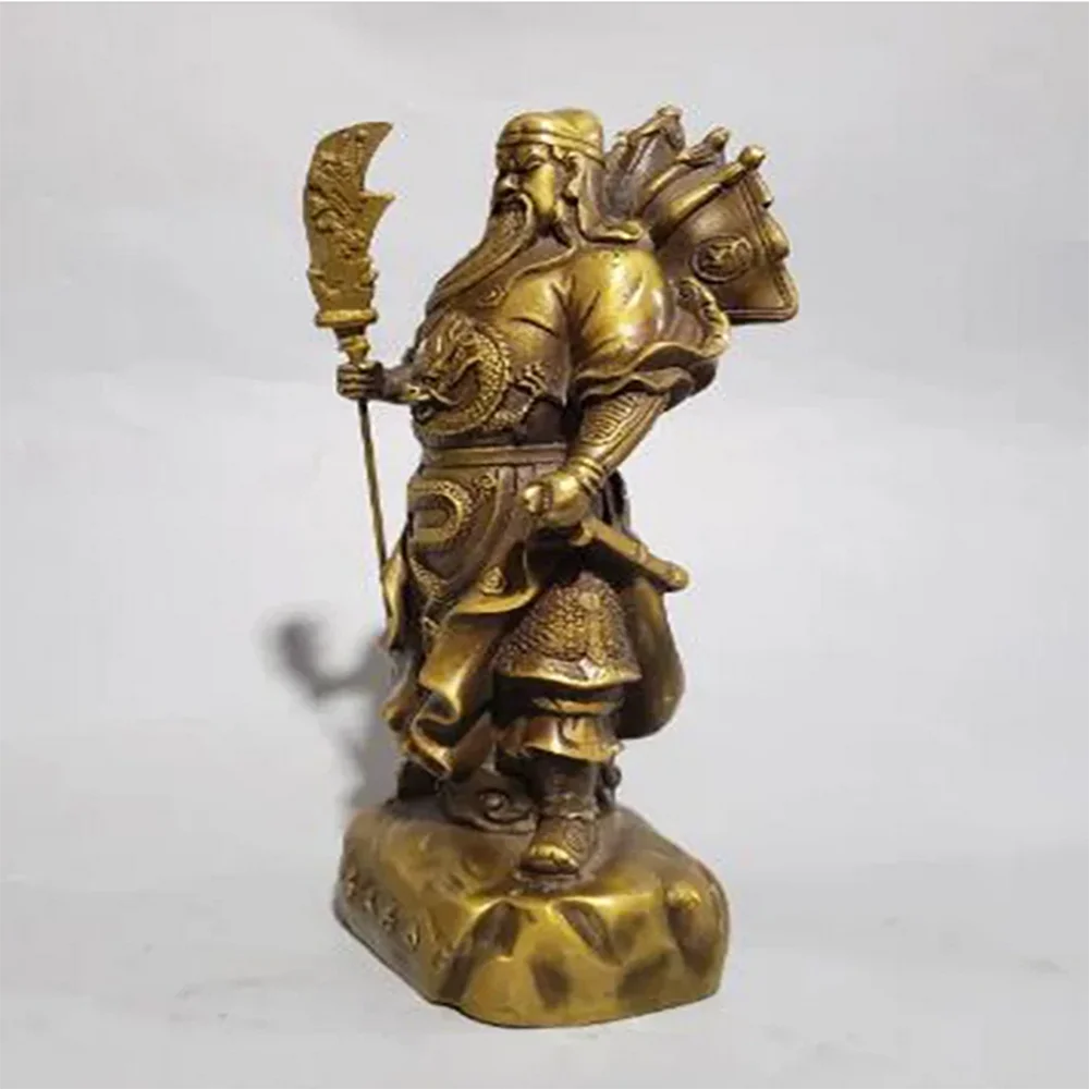 Guan Yu Holds the Treasure Bowl in His Hand and the God of Wealth Stands up with the Back of the Knife and Inserts the Flag