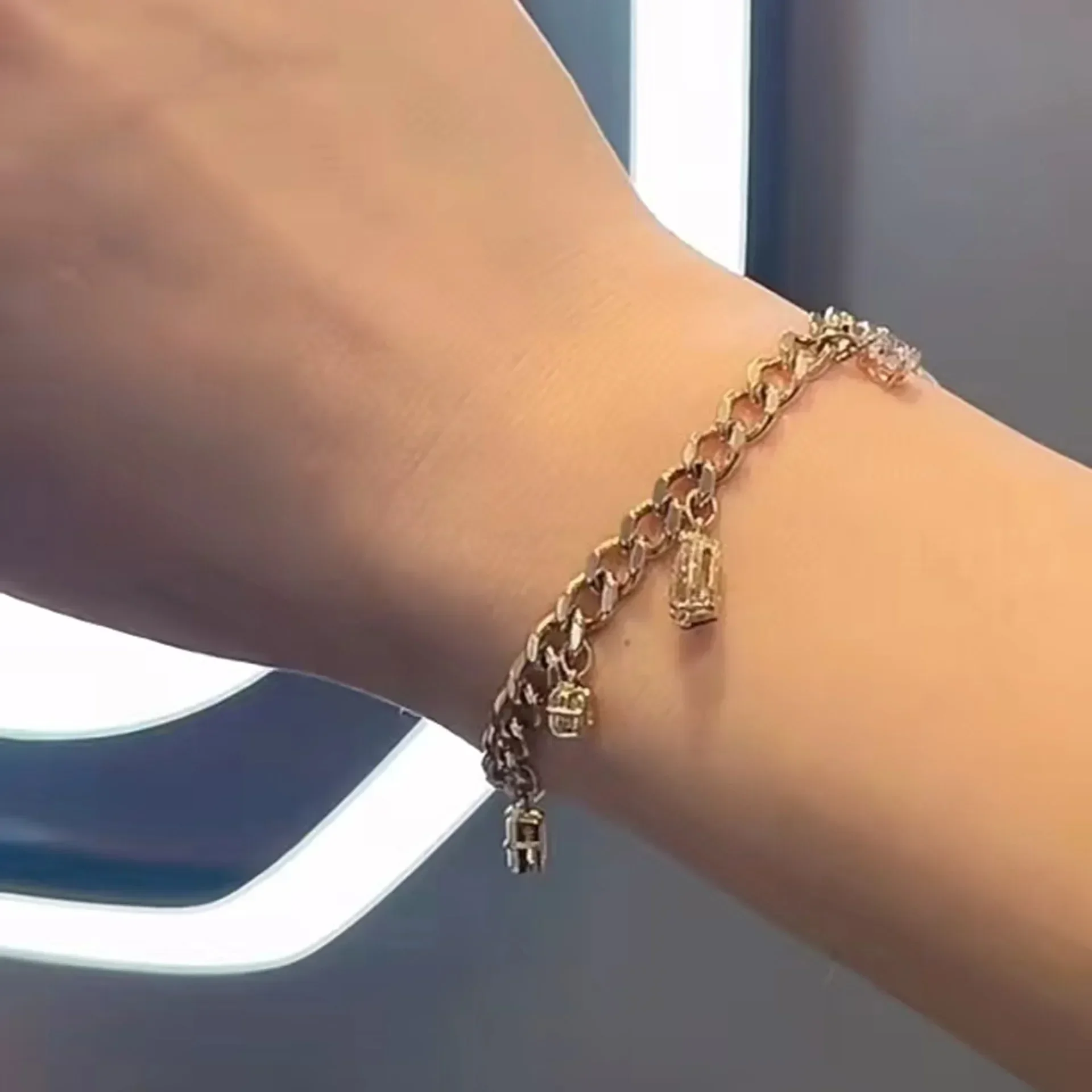 2025 Nieuwe Originele Gouden Hoge Sieraden Set Mode voor Vrouwen Waterdruppel Ketting Ring Oorbellen Armband Romantisch Cadeau