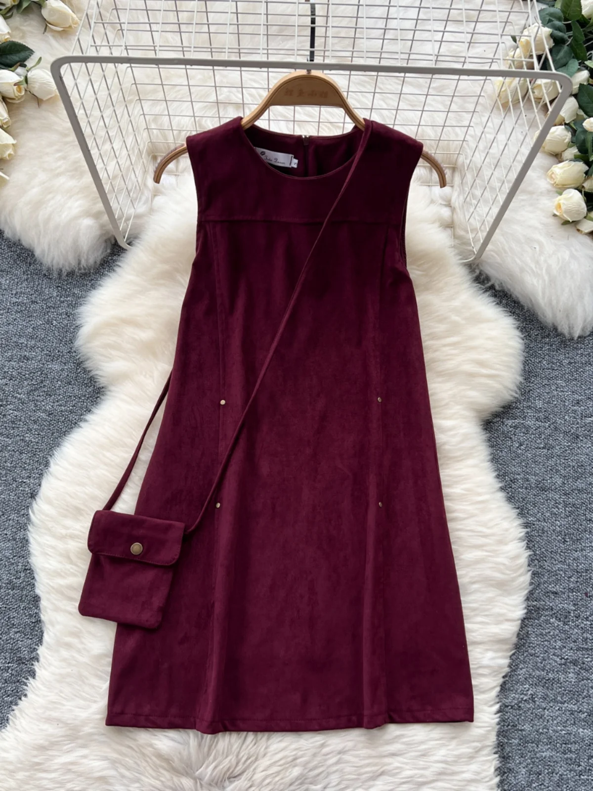 Vestido E de Veludo de Pele de Veado Sem Mangas com Decote Redondo Tamanho Pequ Vestido Versátil de Camada Base par...