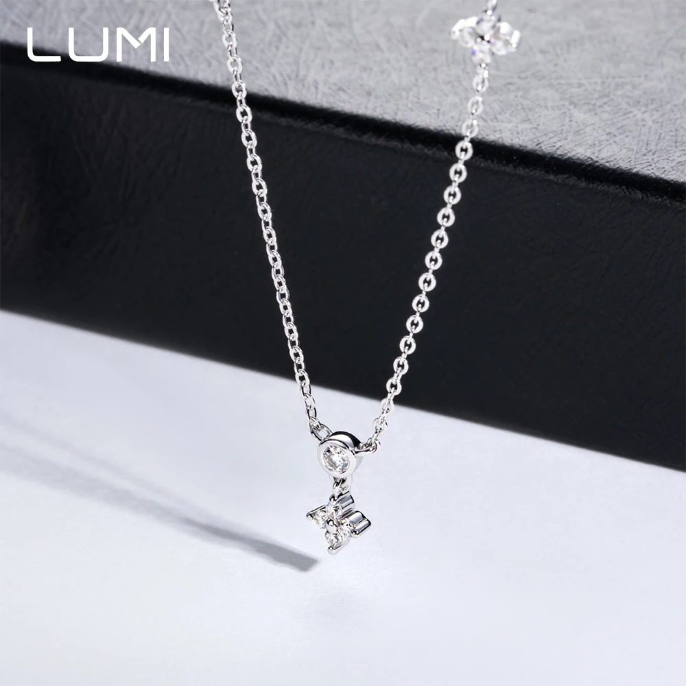 

Unique four-leaf clover Shape Moissanite Pendant 925 Sterling Silver Necklace for Women Party Bridal Fine Jewelry Lab Diamond