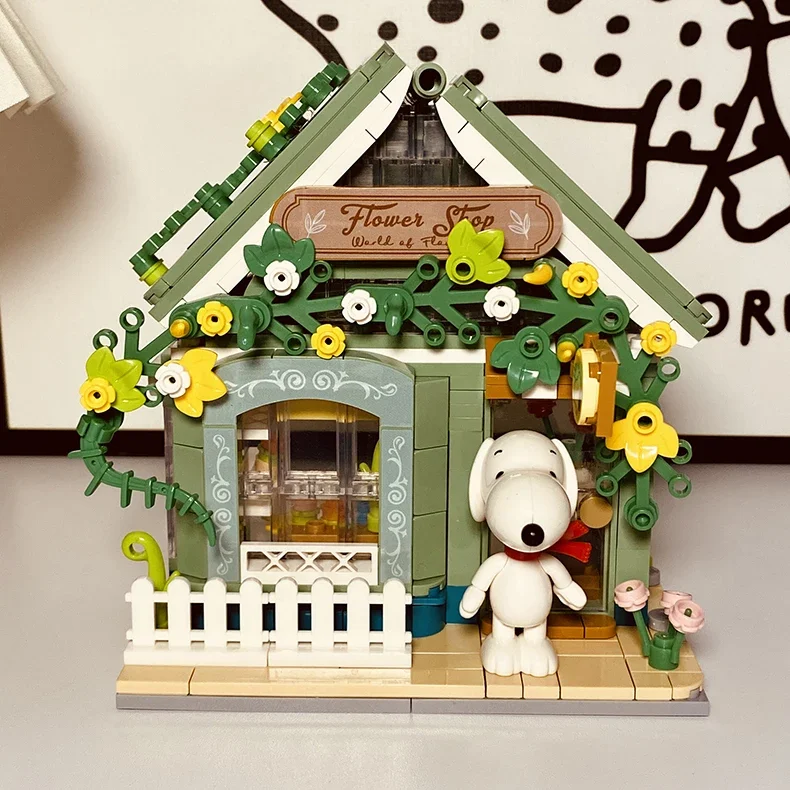 Engraçado snoopy mini blocos de construção vista rua loja diy casa na moda cena montado modelo tijolos figura brinquedos para o presente natal