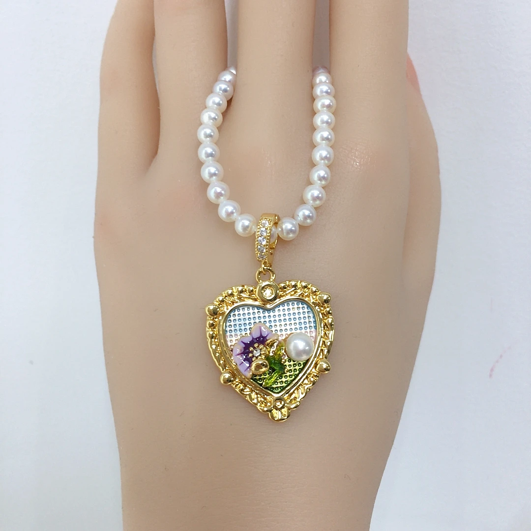 ZHBORUINI Natural Pearl Necklace Monet Garden Vintage Oil Painting Style Heart Shaped Universal Buckle Pendant Multi Purpose