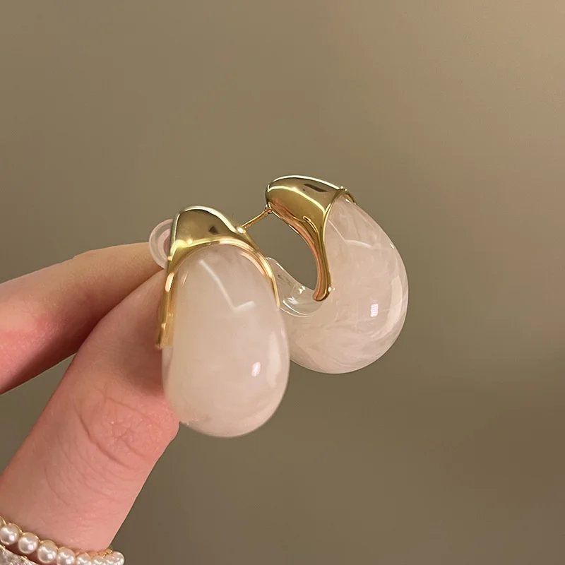 XIALUOKE Fashion Geometric Irregular Resin Stud Earrings Women\'s Party Wedding Jewelry Travel Accessories