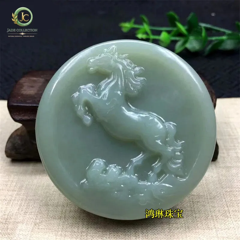 Natural Xinjiang Hetian jade will make a fortune immediately. Waist wear, zodiac horse belt buckle, men's waist buckle.