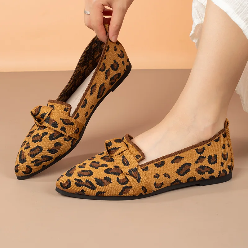 Damen-Flats 2026 Neue Gestrickte Slipper Atmungsaktive Bequeme Einfarbige Schuhe Lässige Spitzzehen-Wanderschuhe Sneakers für Damen – Detail 6