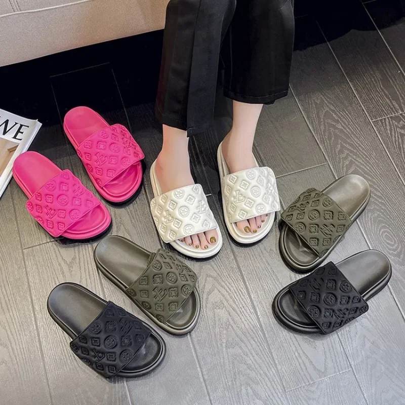 Summer Beach Shoes Thick Platform Slippers Women Korean Style Slippers for Home Flip Flops Ladies Fashion Sldies