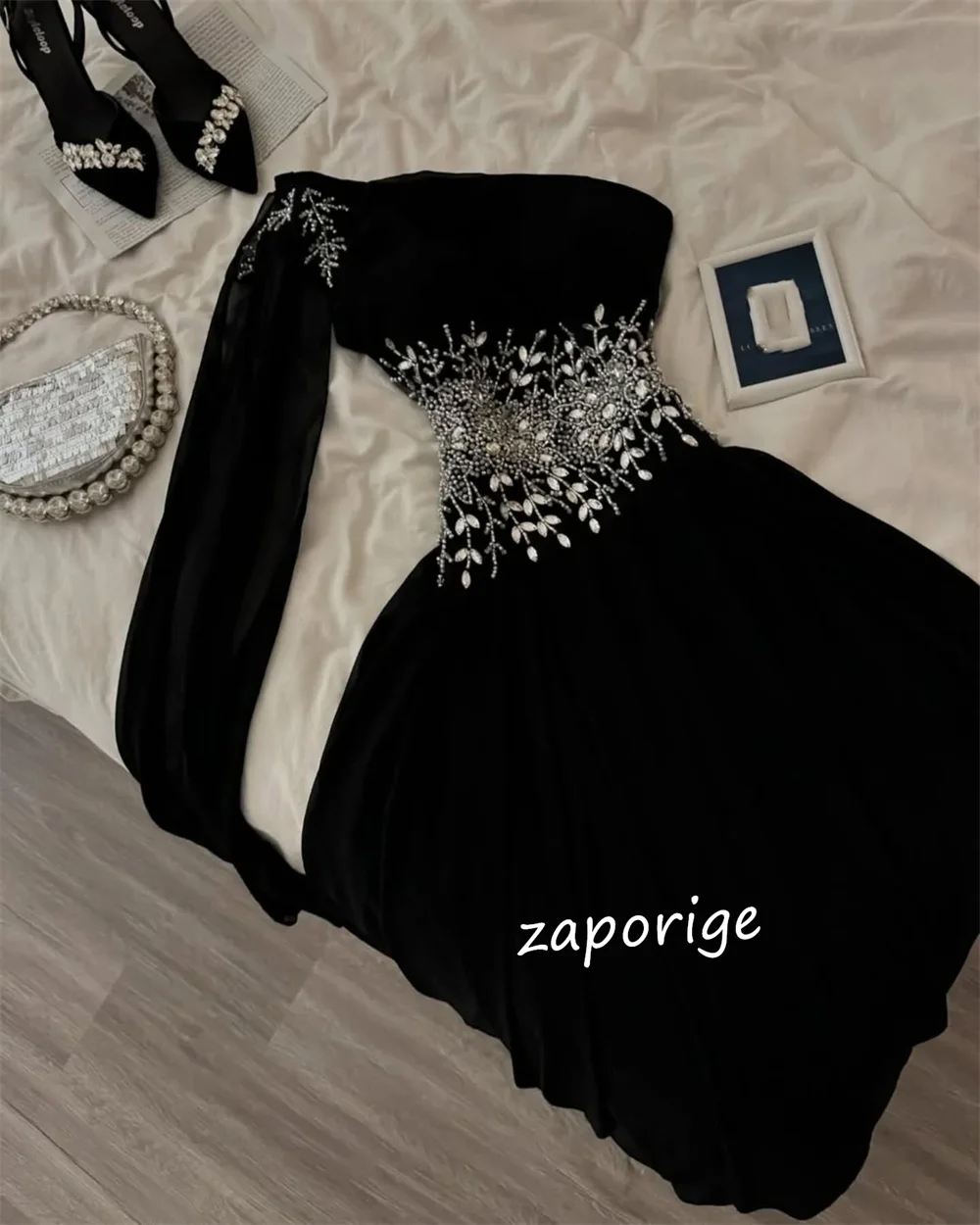 Customized Exquisite Velour Pleat Sequined Pattern A-line One-shoulder Long Dresses Bespoke Occasion Homecoming Formal