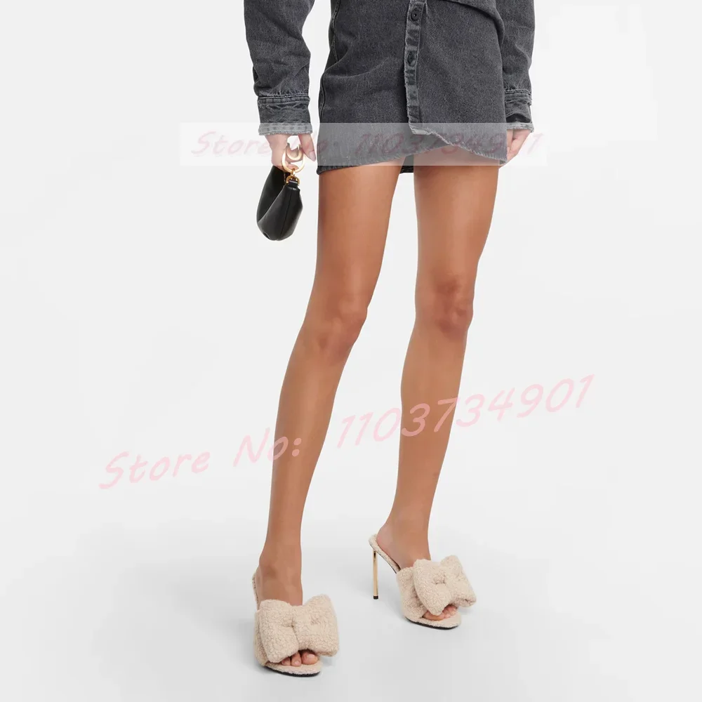 Klapki damskie na metalowym obcasie w kształcie motyla, w kolorze mlecznej bieli, z odkrytymi palcami, na wysokim obcasie, modne klapki na imprezę.