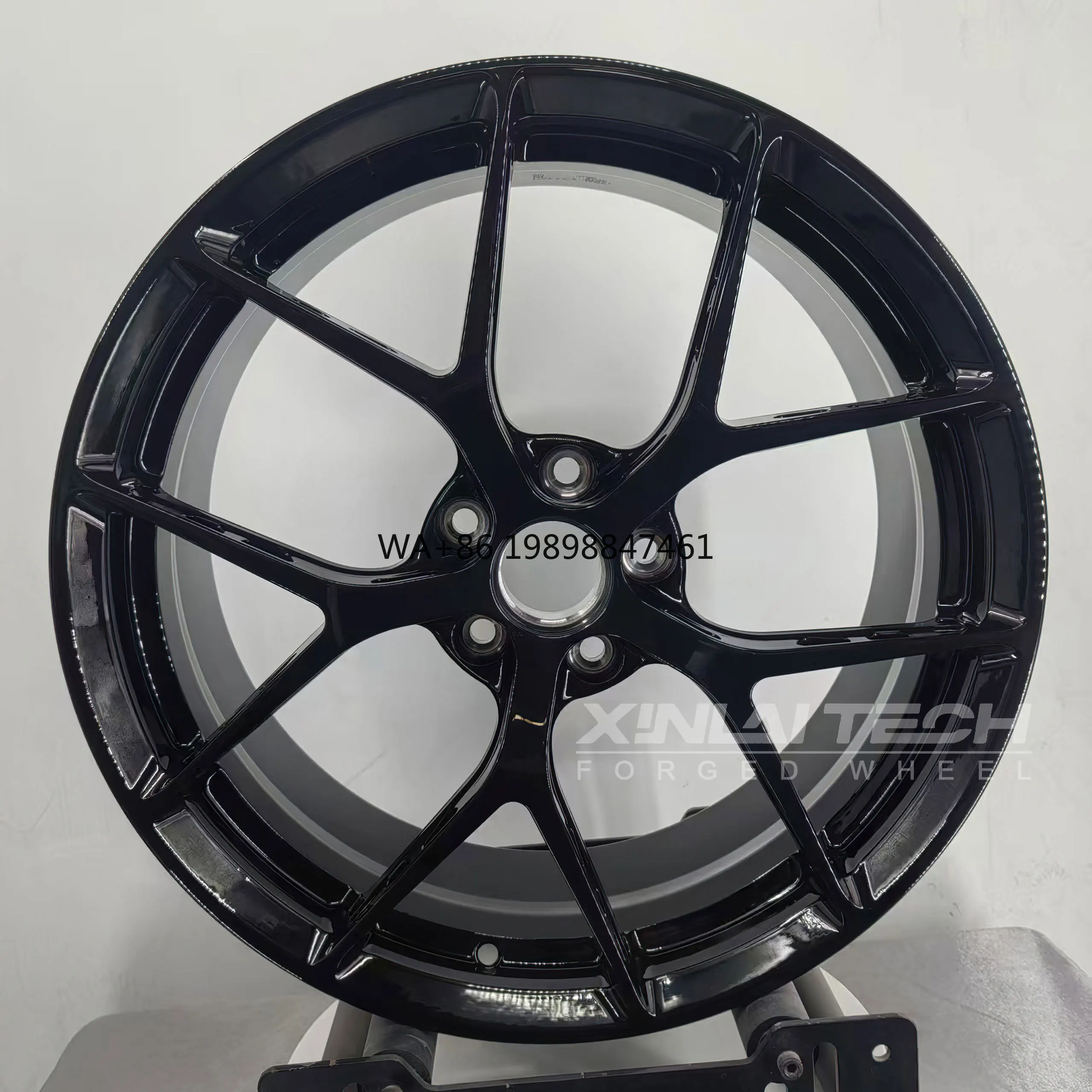 

XL 5x114.3 5x120 5x112 Monoblock 1-piece Gloss Black Custom Forged Wheels for Mercedes-Benz Audi A6 A7 BMW M3 M4 M5 M8