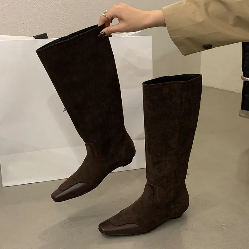 

Новые модные женские сапоги до колена в стиле вестерн на низком каблуке, женская обувь без шнуровки, женские длинные ботильоны с острым носком