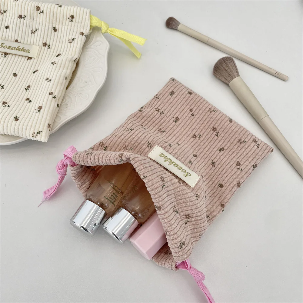 Sac de rangement floral en velours côtelé, sac à cordon de serrage pour rouge à lèvres et cosmétiques, trousse de maquillage à main pour voyage