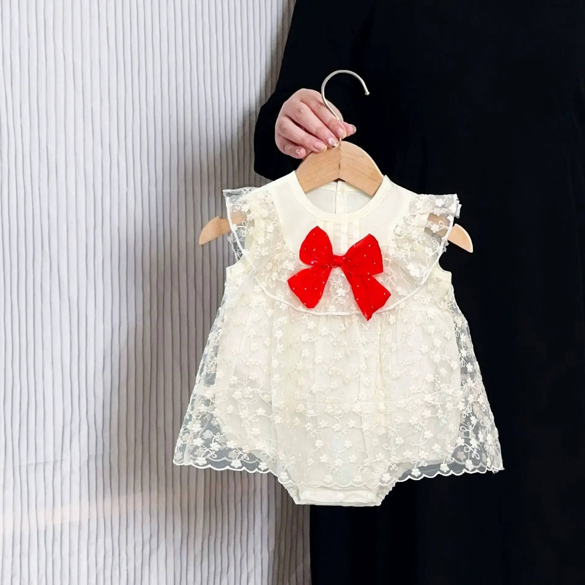 

0-2Y Baby Princess Style Romper Cotton Summer Lace Bow Bodysuit 100 Days Full Moon 1st Birthday Party Dress