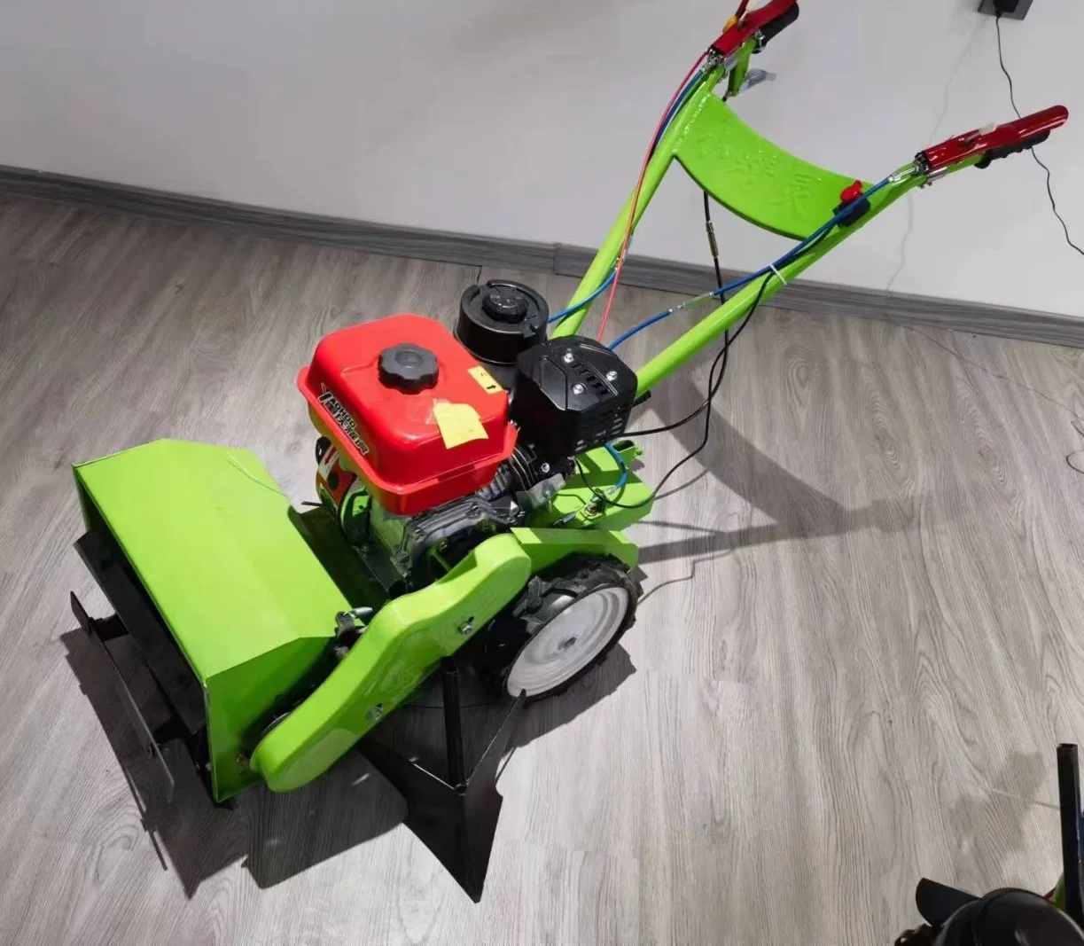 7.5 Hand Pushed Micro tiller cultivator Gasoline Powered farm garden grass weed crusher machine