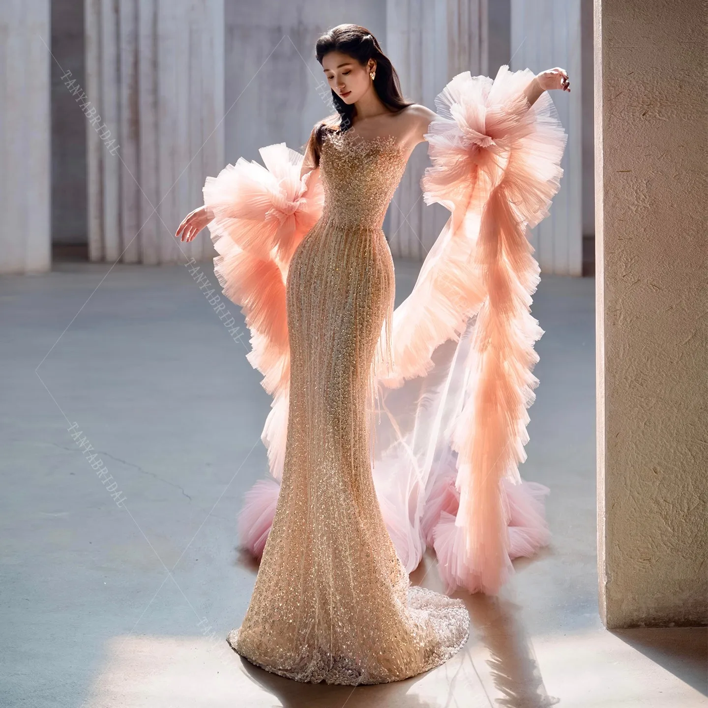 Fashion Tulle Cloak Wedding Shawl Puffy Long Sleeve Women Evening Party Special Jacket Elegant Bridal Accessories TSWD958