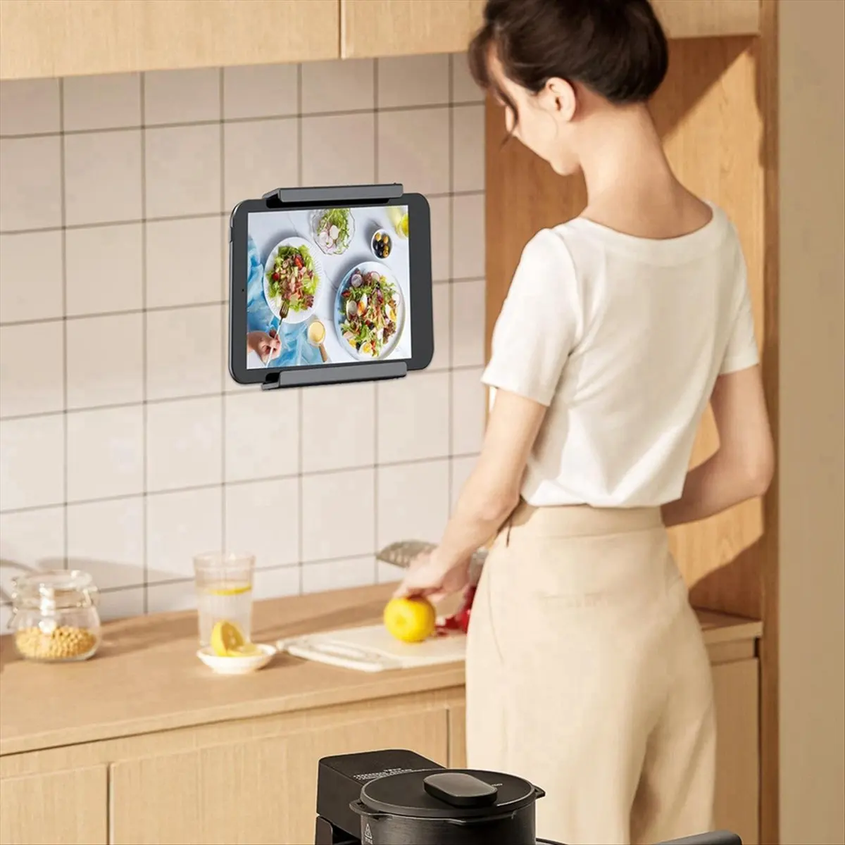 B21B Tablet Wall Mount Fixed By Adhesive or Adhesive Tablet Stand for //E-Reader Black