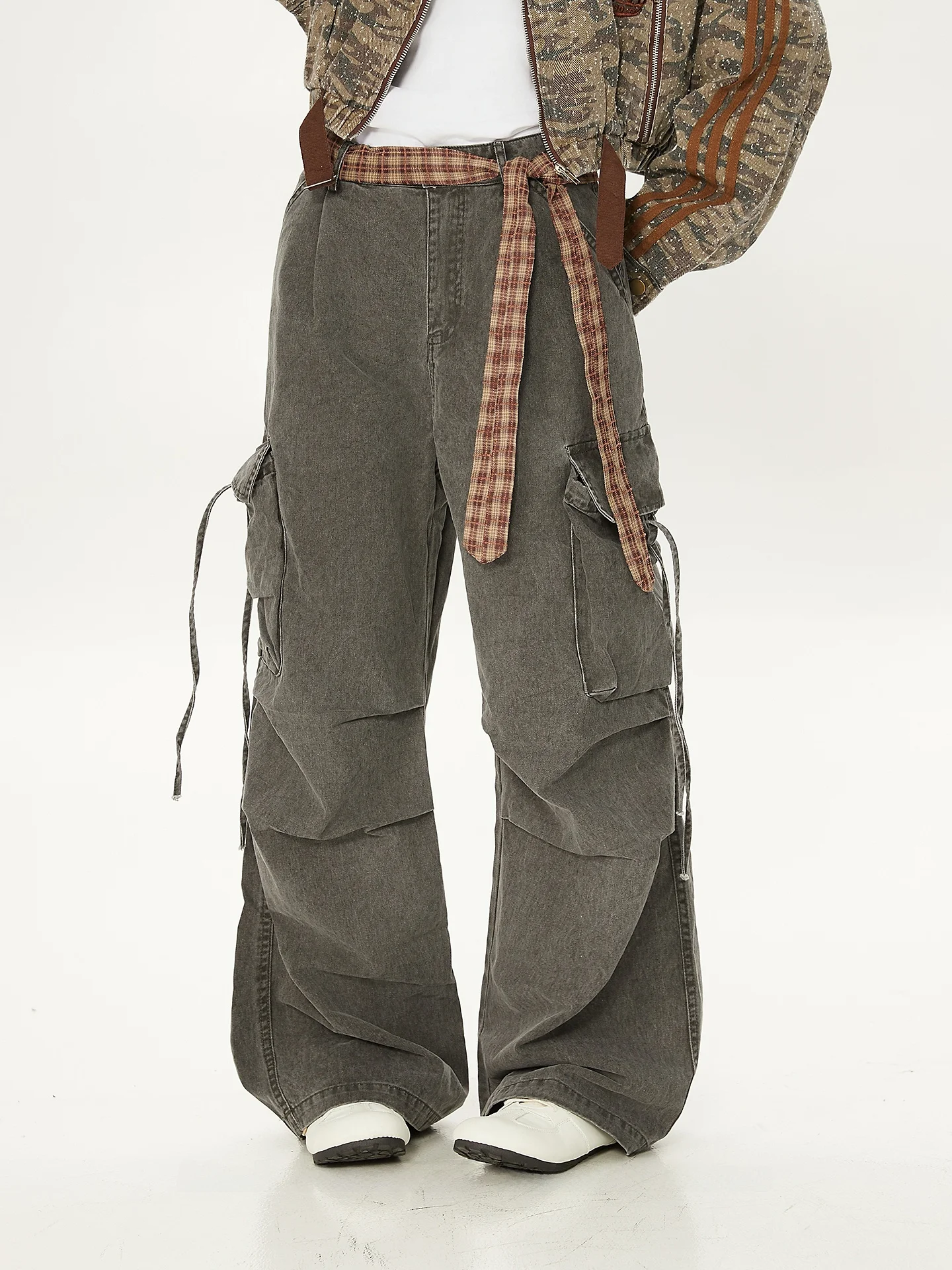 

Ретро-американские свободные плиссированные рабочие брюки для женщин, новинка 2026 года, широкие джинсовые брюки с эффектом высокого качества, повседневные, из хлопка