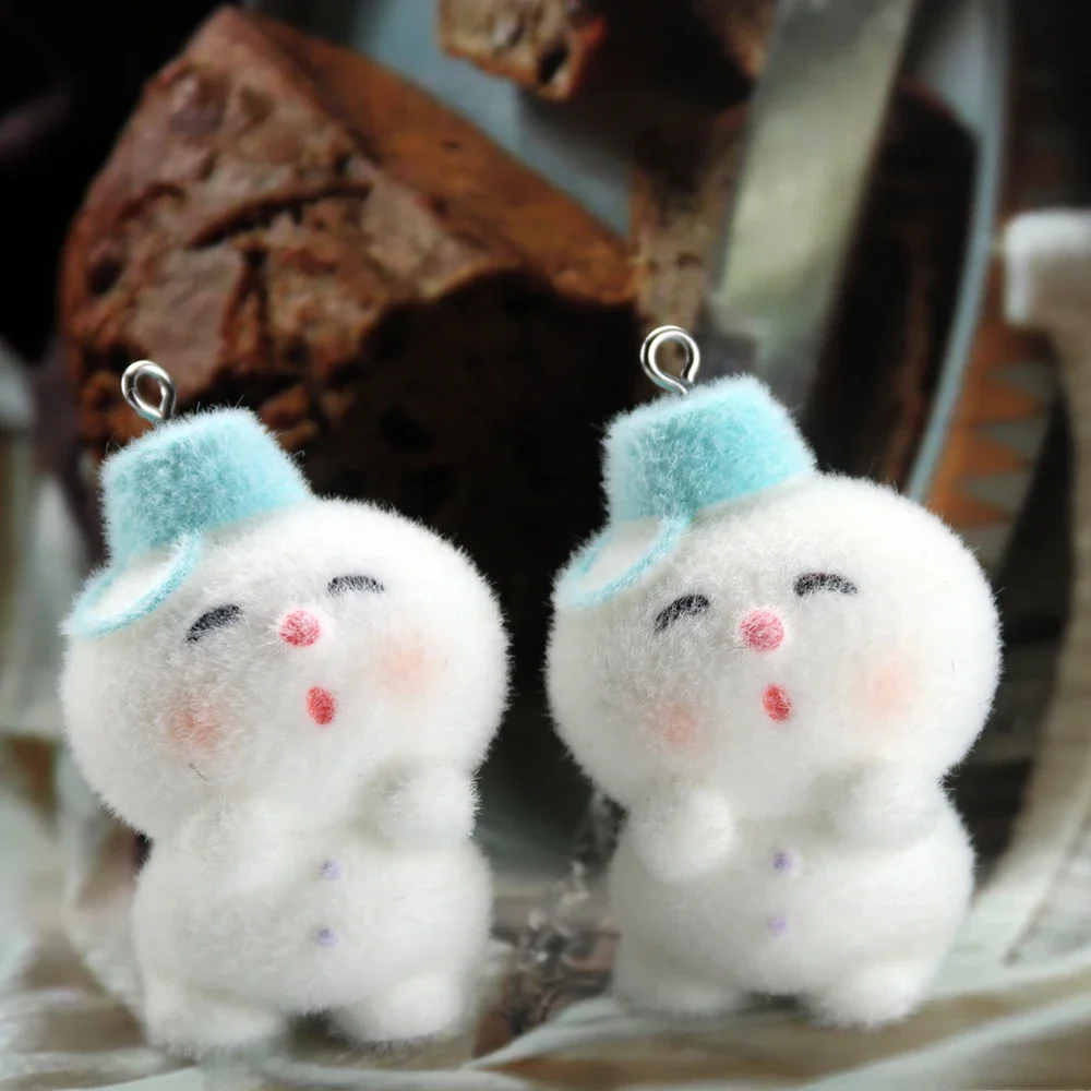 10Pcs 3D Cute Flocking Christmas Snowman Resin Charms Cartoon Christmas Pendant For Bag Phone Keychain DIY Crafts Jewelry Make