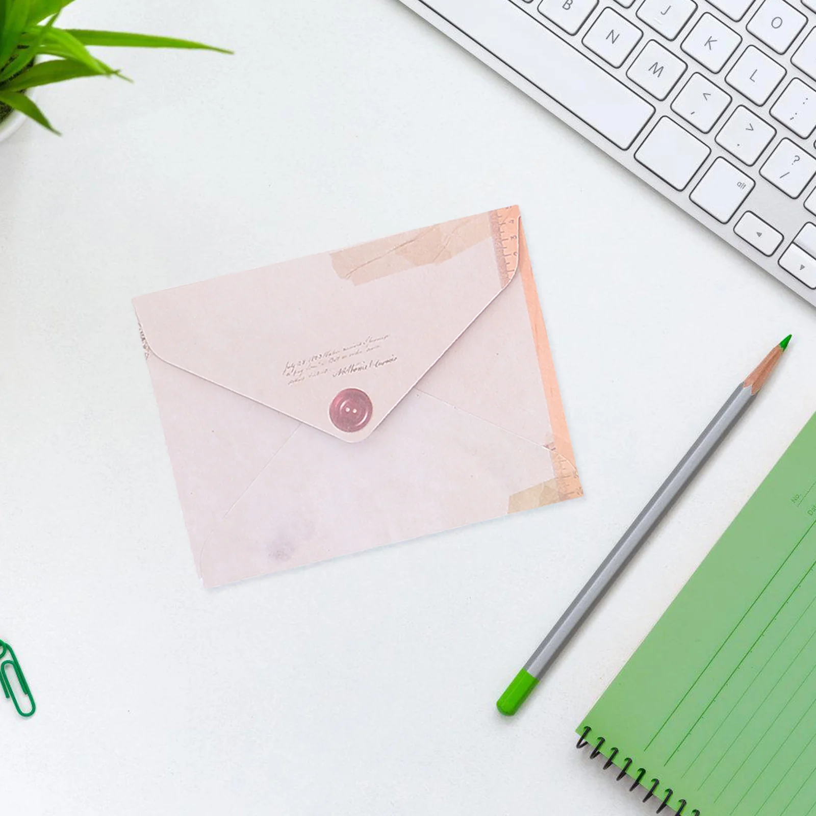 

24Pcs Decorative Vintage Letter Envelopes Multi-Function Wedding Invitation Cards Compact Small Greeting Cards Storage