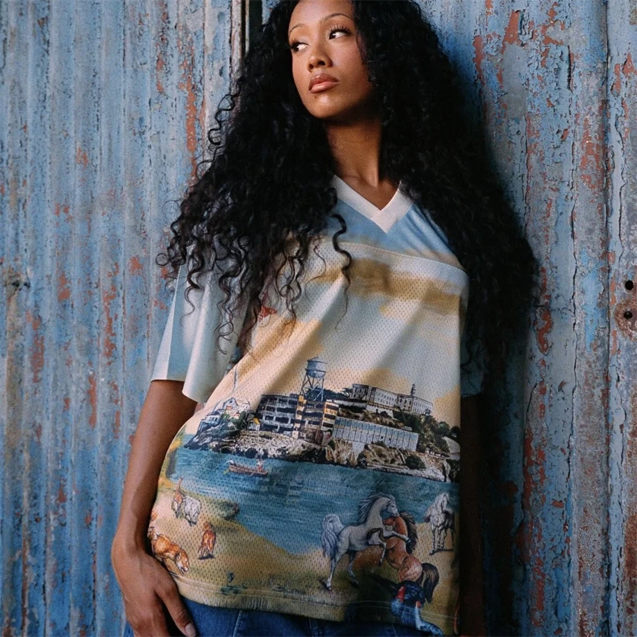 ファイオナブル デビル アイランド 油絵プリント Vネック 目を引くTシャツ カジュアルトップ メンズ＆レディース ハイストリート スタイル