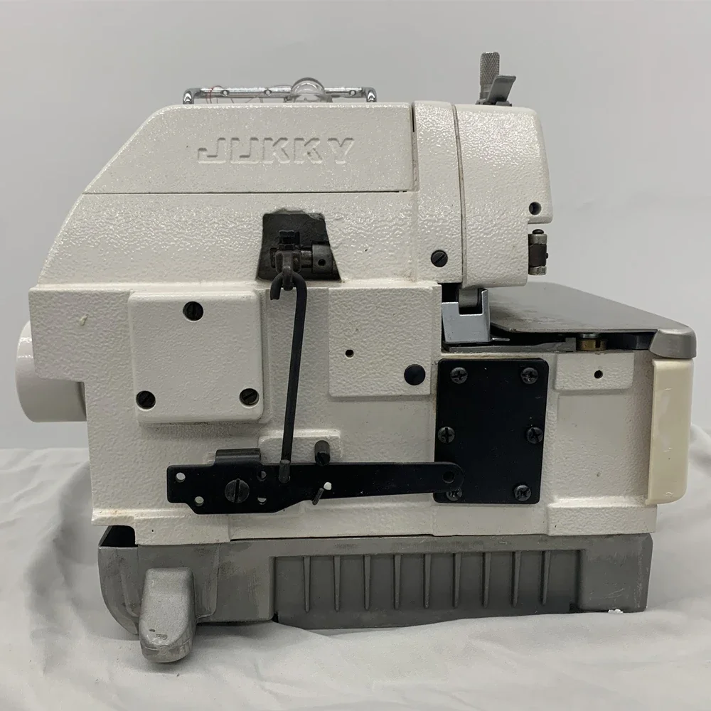 JK747 High-Speed Overlock Sewing Machine Industrial High Efficiency Appraisal Machinery Motor New Medium Thickness Fabrics