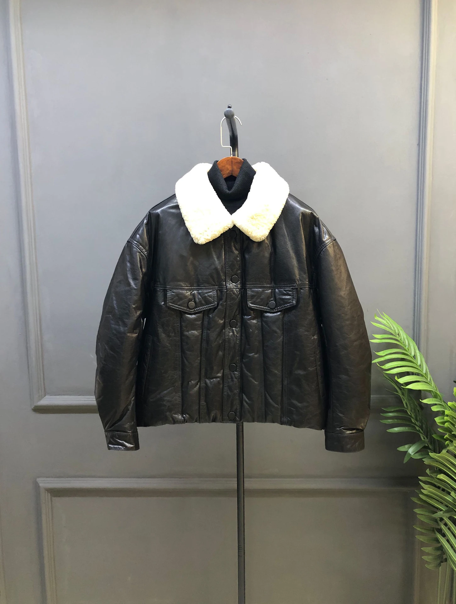 

Warm Fce Lined ort Lamb Leather Jaet Women's down Coat Loose Wide Sle Outerwear Cold Weather Commute Ready