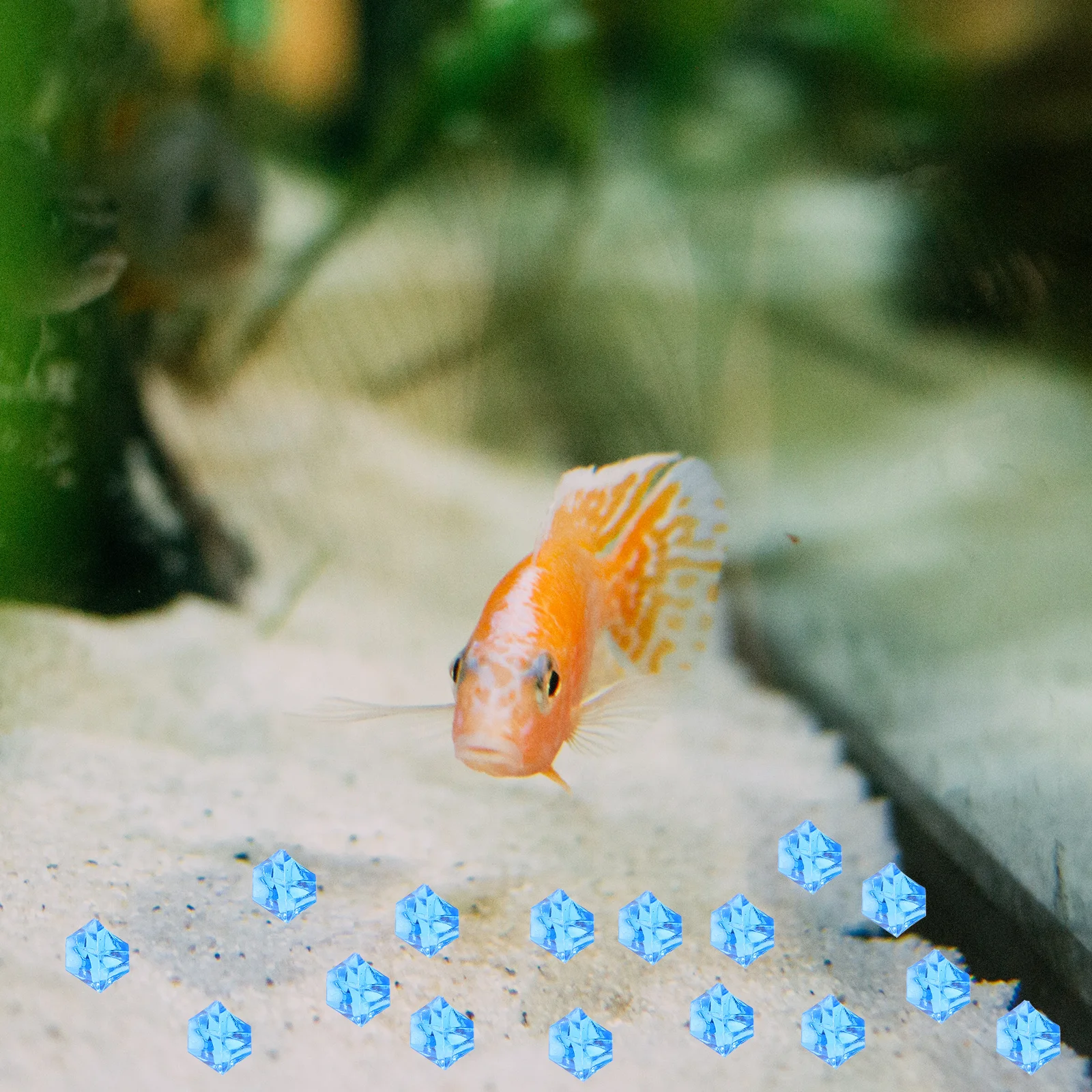 

450Pcs Fake Ice Cubes Acrylic Simulation Ice Blocks Reusable Decorative Stones for Photo Prop Food Display Craft Projects