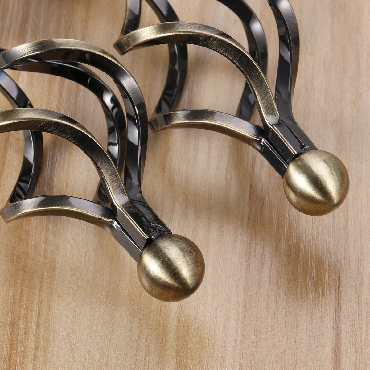 

2Pcs Curtain Rod Decorative End Premium Material 28Mm Diameter Elegant Design for Living Room Bedroom Decoration