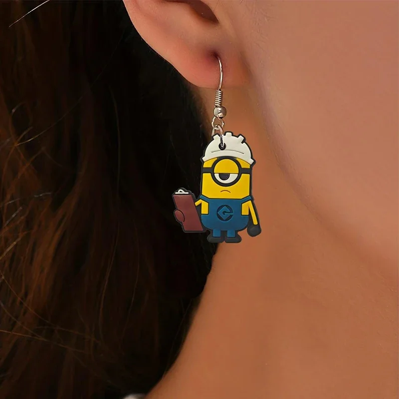 Cattivissimo Me Minions Orecchini cartoni animati Kawaii Figure di animazione Orecchini moda Accessori personalità creativa Regali