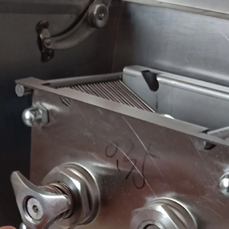 

2200W Fresh Meat Shredding Slicing Machine Commercial Electric Meat Slicer Industrial Meat Vegetable Cutting Machine