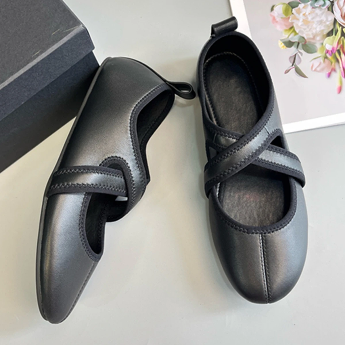 

Maxdutti French Genuine Leather Soft And Comfortable Mary Jane Shoes Retro Minimalist Flat Shoes For Women Fashion Ladies Shoes