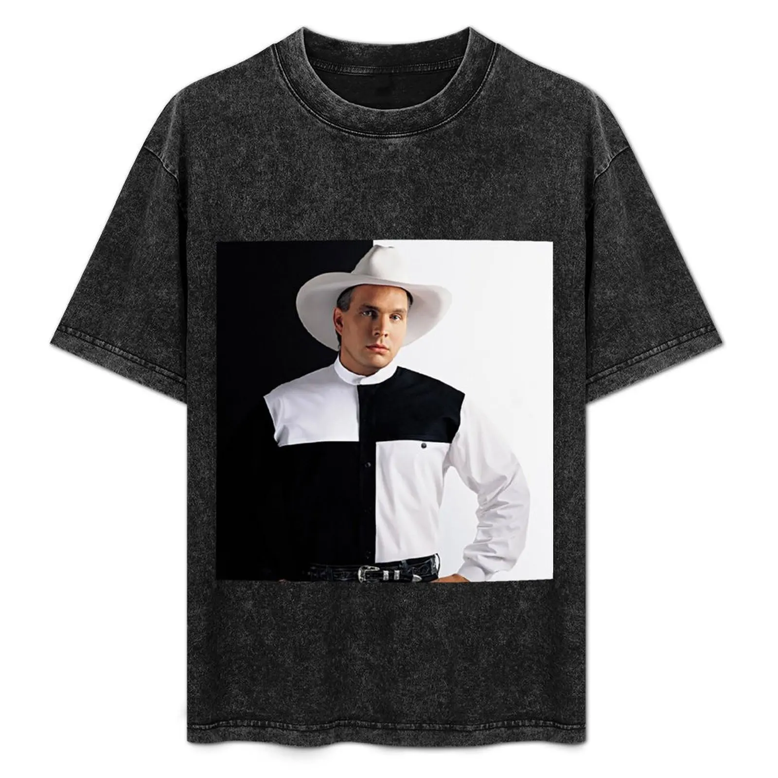 

Garth Brooks stadium tour mur2 2019 kell T-Shirt Big and Tall Casual T-Shirt