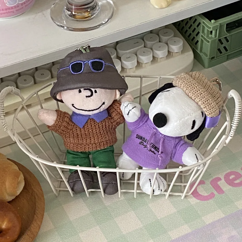 2025 nieuwe Japanse schattige snoopy puppy en zijn vriend Charlie pop tas hanger grappige pluche pop sleutelhanger paar hanger