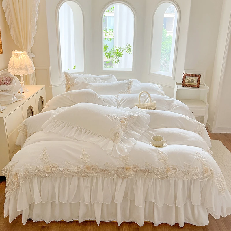 4Pcs Elegant Lace Rose Embroidery Milk Velvet Bedding Sets Luxury Princess Wedding Ruffles Duvet Cover Set Bed Skirt Pillowcases