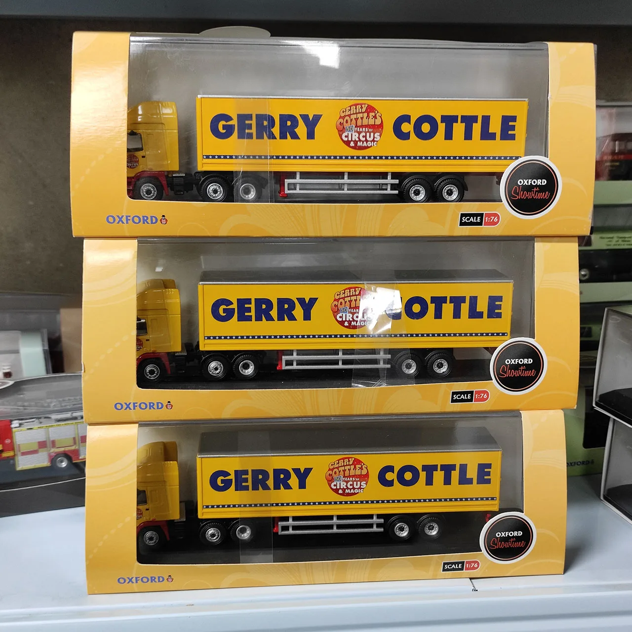 

Литой под давлением OXFORD масштаб 1:76 коробка фургон грузовик модель автомобиля из сплава Коллекционная игрушка подарок сувенир дисплей орнамент