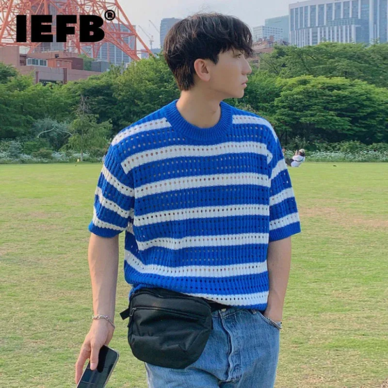 

IEFB Korean Stripe Male T-shirts Hollow Out Design Kintting Casual Tees Round Neck Short Sleeve New Men's Tops Summer 9C6483