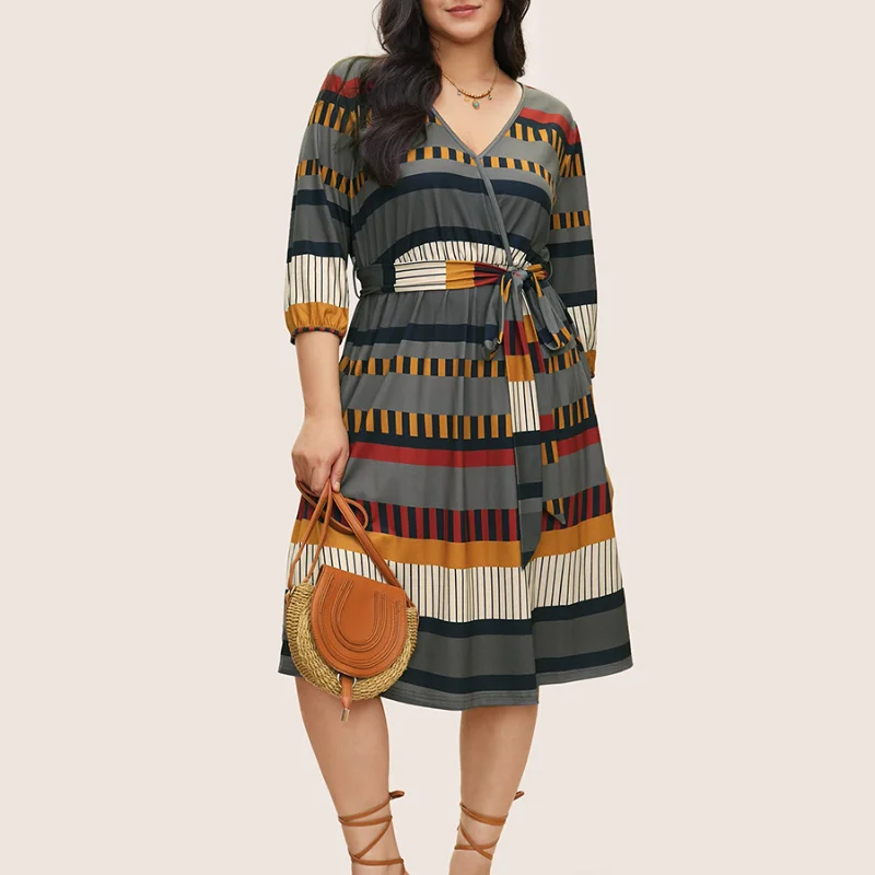 Fashionable and Comfortable Knitted Plus Size Women\'s Dress with Colorful Checkered Pattern.