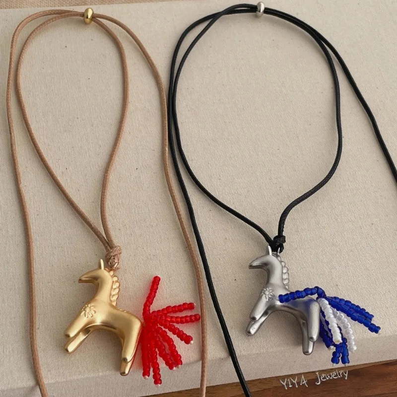 Luxury Metallic Cartoon Horse Bead Necklace with Tassel Pendant
